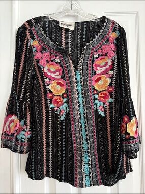 Savanna Jane Boho embroidered floral Rayon Blouse bell sleeve Women’s Small
